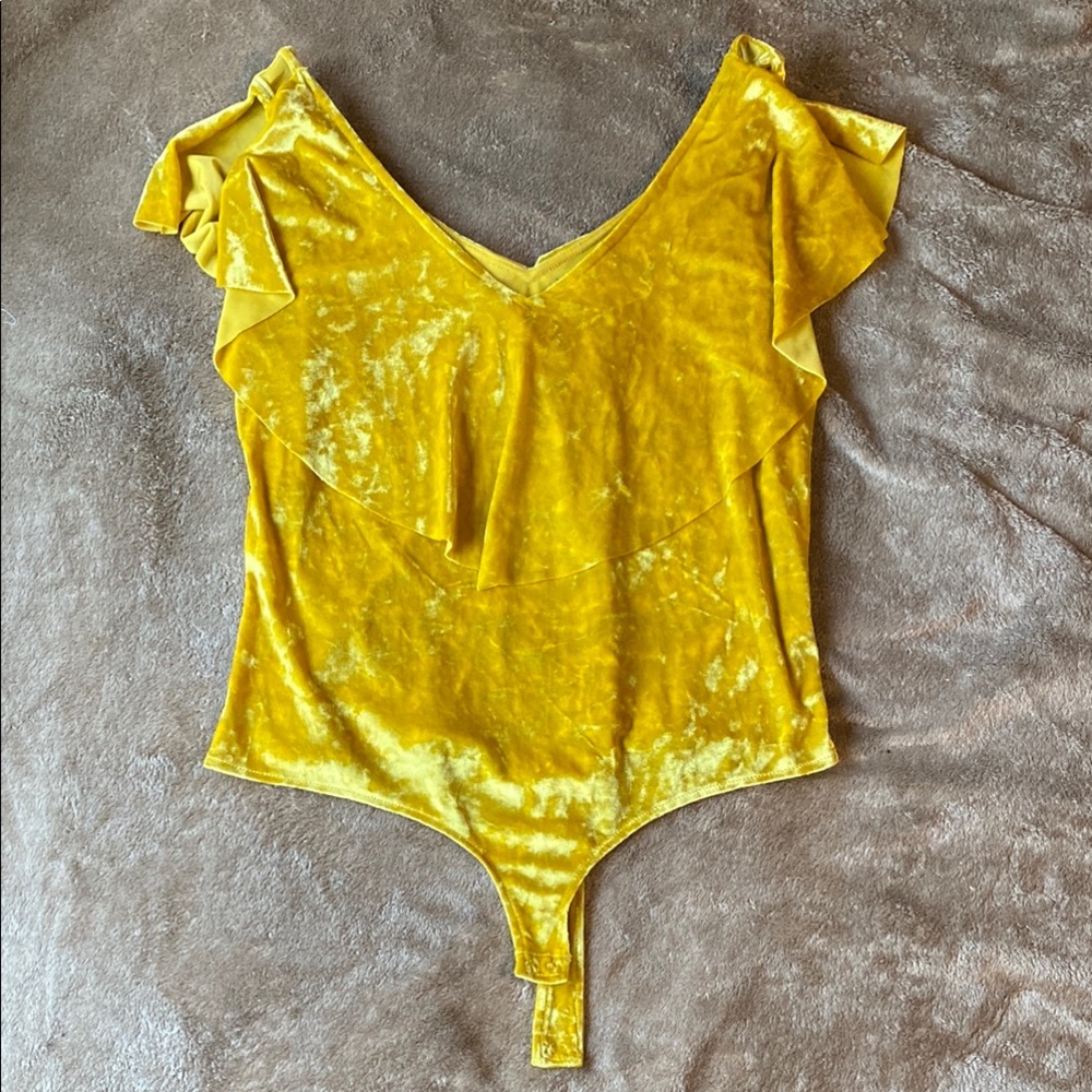 7th Avenue Yellow Ruffle Velvet Bodysuit